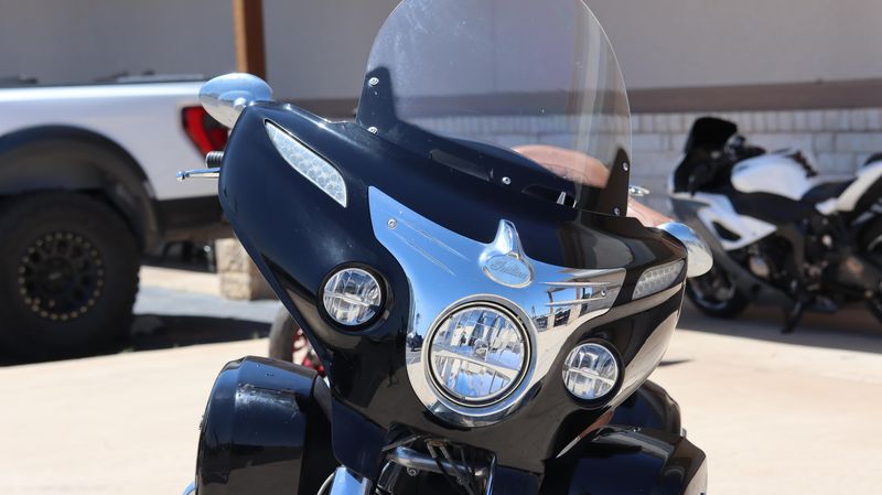 2015 Indian Motorcycle ROADMASTER THUNDER BLACK 49ST Base Image 14