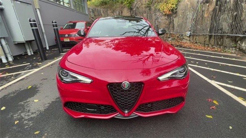 2023 Alfa Romeo Giulia Estrema AwdImage 5