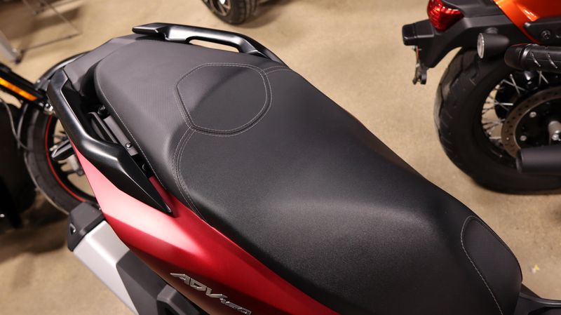 2024 Honda ADV 160 Image 10