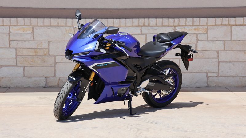 2025 Yamaha YZFR3 ABS TEAM BLUE Image 7