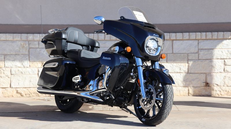 2024 Indian Motorcycle INDIAN ROADMASTER LIMITED BLACK AZURE CRYSTALImage 1