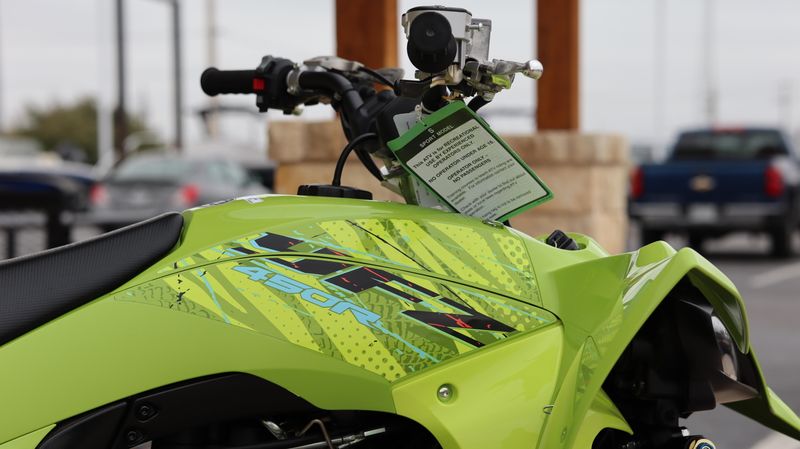 2025 YAMAHA YFZ450R SE ACID GREEN in a ACID GREEN exterior color. Family PowerSports (877) 886-1997 familypowersports.com 