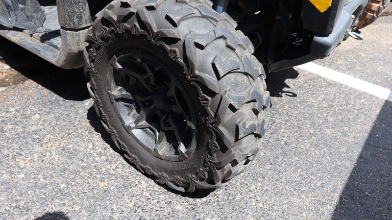 2022 Can-Am SSV DEFENDER MAX DPS HD9 BK 22 Image 3