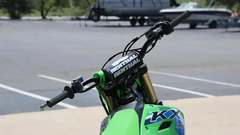 NEW 2026 KAWASAKI KX250 Image 8