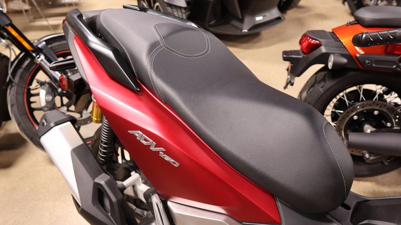 2024 Honda ADV 160 Image 4
