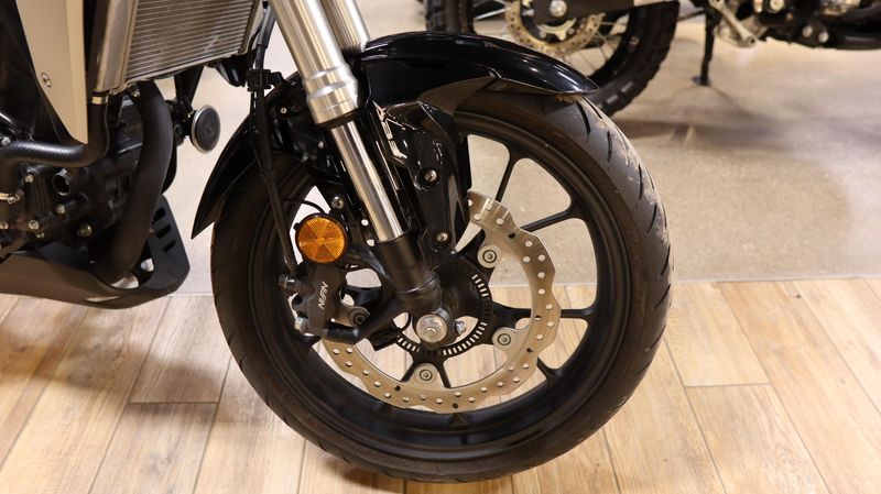 2019 Honda CB300R ABS Image 3