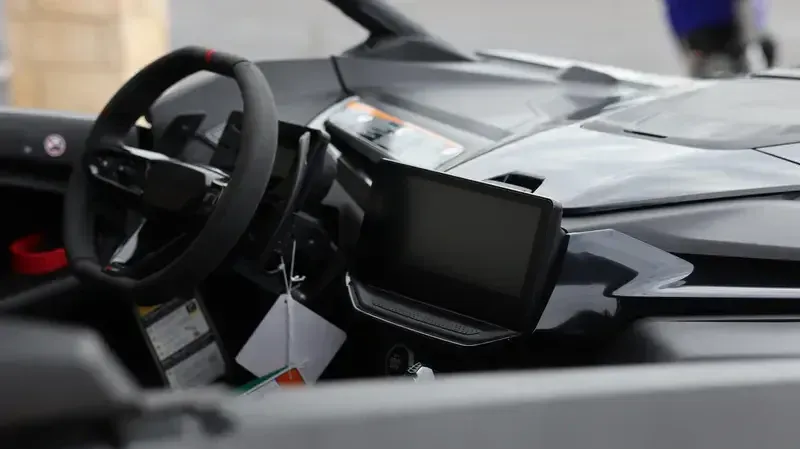 NEW 2026 CAN-AM MAVERICK R MAX X RS 999T DCT Image 11