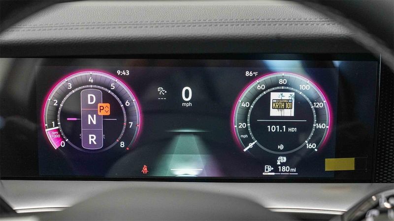 New 2025 Volkswagen Tiguan 2.0T SEImage 23