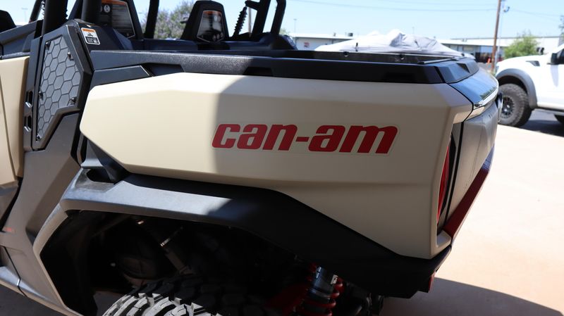 2024 Can-Am SSV COM MAX XTP 64 1000R TN 24 XT 1000R Image 9