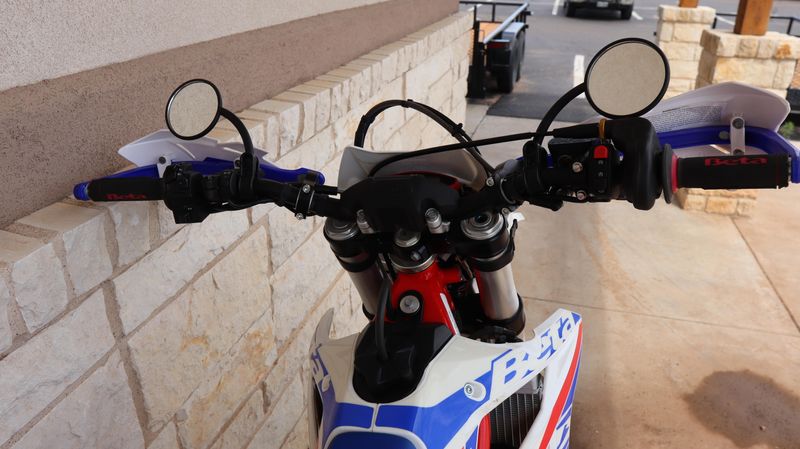 2022 BETA Xtrainer 300 Image 19