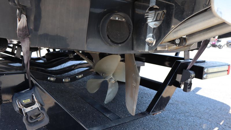 Used 2015 MALIBU 22 VLX WAKESETTER Image 31