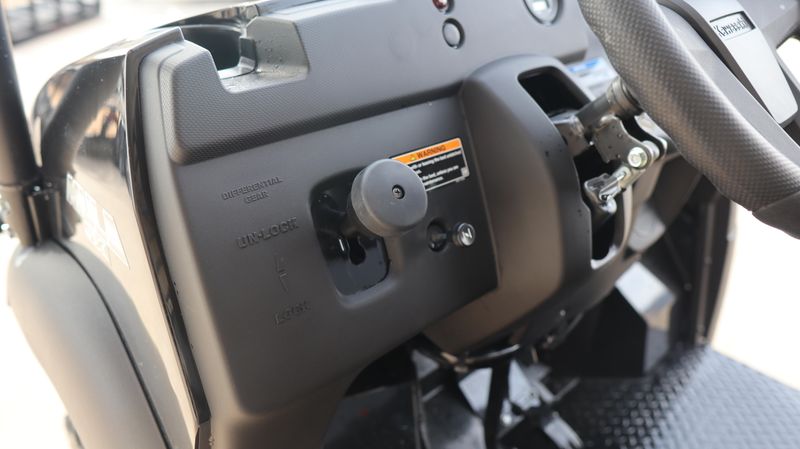 New 2026 Kawasaki MULE SX SUPER BLACK Image 4