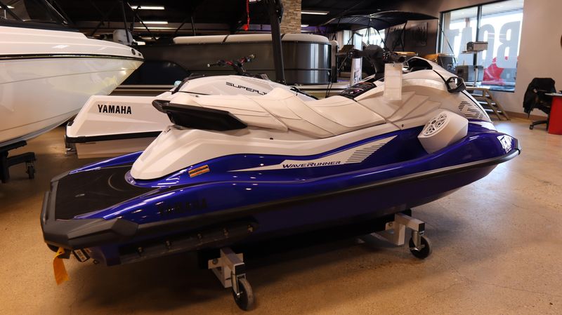 2025 Yamaha GP SVHO WITH AUDIO WHITE AND RACING BLUE Image 2