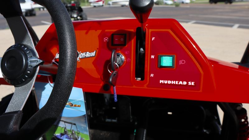 New 2025 HAMMERHEAD MUDHEAD SE RED Image 10