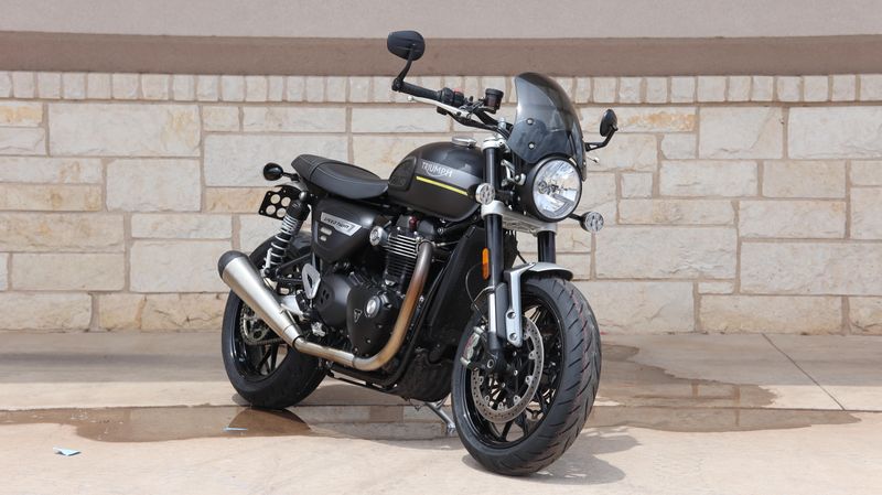 2022 Triumph Speed Twin 1200 Euro 5a Base Image 1