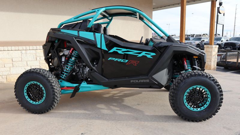 2025 Polaris RZR PRO R ULTIMATE BLACK CRYSTAL AND RADIANT GREENImage 2