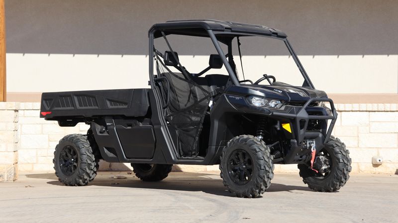 2025 Can-Am DEFENDER PRO XT HD10 STEALTH BLACKImage 1