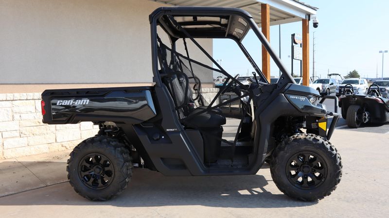 2025 Can-Am DEFENDER XT HD9 STEALTH BLACKImage 2