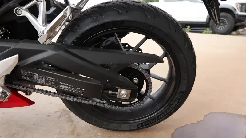 NEW 2025 HONDA CBR500R ABS Image 19