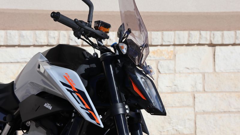 2023 KTM 790 DUKEImage 2