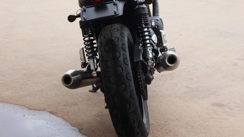 2020 Triumph STREET TWIN 900 Image 6