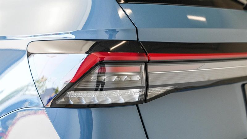 New 2025 Volkswagen Taos 1.5T SEImage 8
