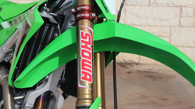 2025 Kawasaki KX450SR LIME GREEN Image 8