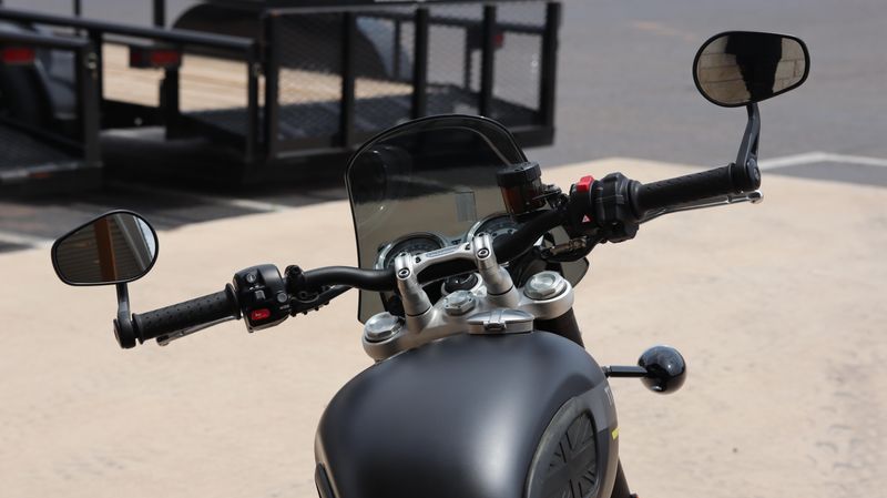 2022 Triumph Speed Twin 1200 Euro 5a Base Image 9