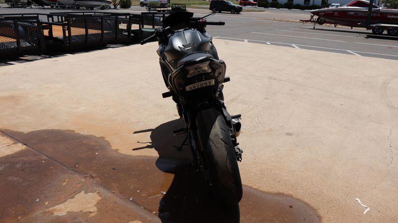 2024 Kawasaki Ninja 650 ABS KRT Edition Image 4