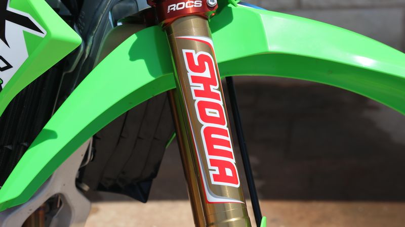 2025 Kawasaki KX450SR LIME GREEN Image 9
