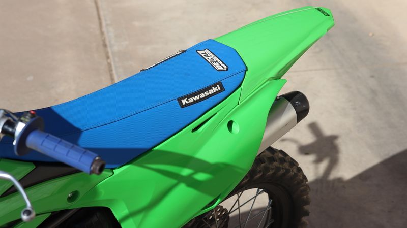 2022 KAWASAKI KX 112 in a GREEN exterior color. Family PowerSports (877) 886-1997 familypowersports.com 