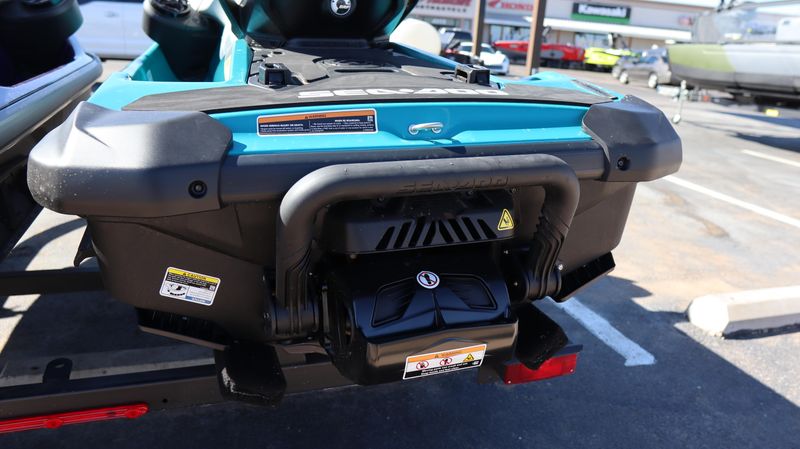 2025 SEADOO GTI SE 130 WITH SOUND SYSTEM IDF TEAL BLUE AND MANTA GREEN Image 11