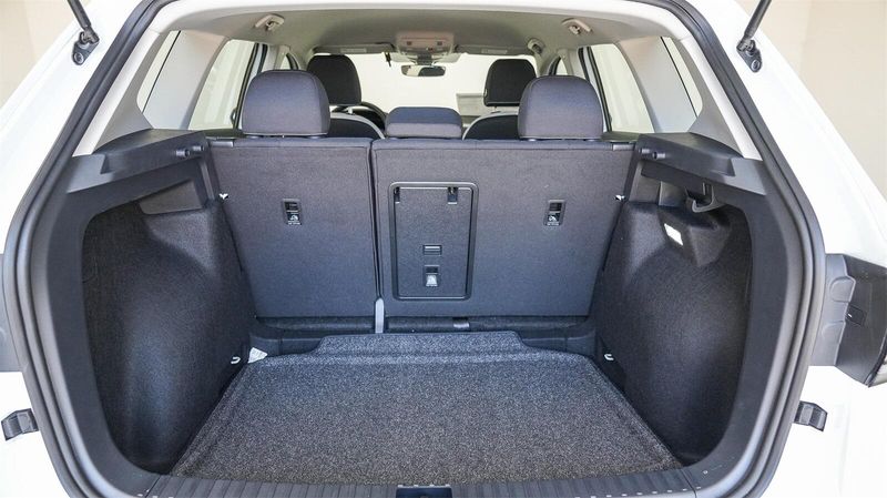 New 2025 Volkswagen Taos 1.5T SImage 11