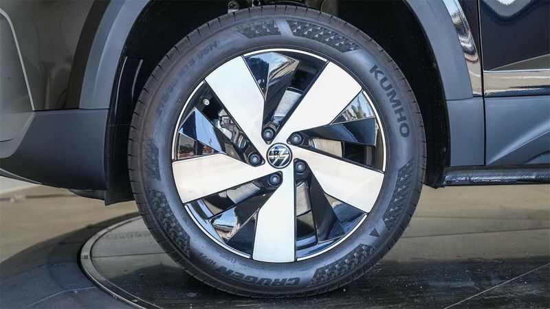 New 2025 Volkswagen Taos 1.5T SImage 10