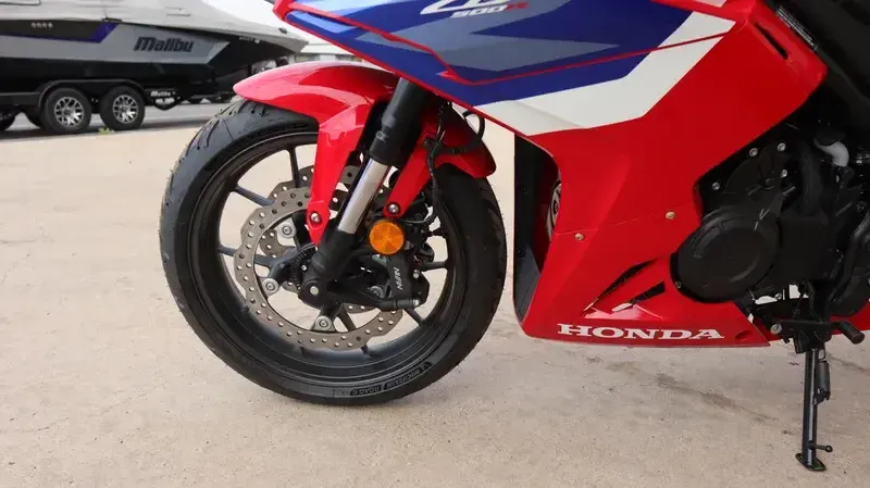 NEW 2025 HONDA CBR500R ABS Image 20