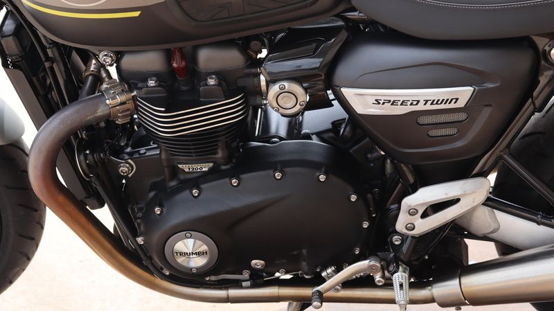 2022 Triumph Speed Twin 1200 Euro 5a Base Image 13