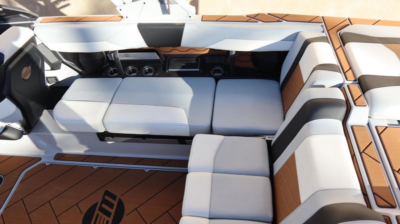 2025 MALIBU WAKESETTER 23 LSV Image 54