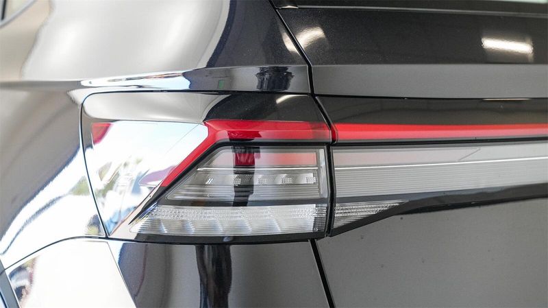 New 2025 Volkswagen Taos 1.5T SImage 8