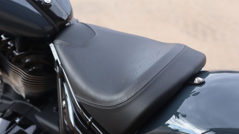2025 Indian Motorcycle CHIEF DARK HORSE  BLUE DUSK Image 21
