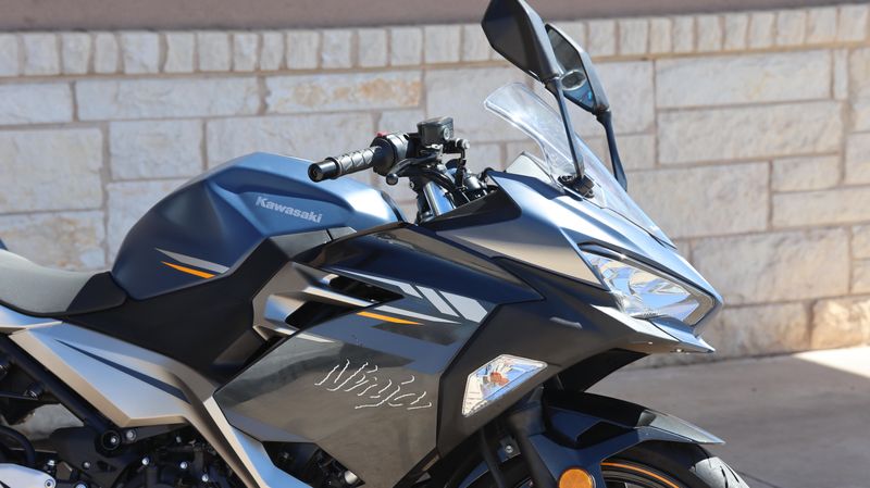 2023 Kawasaki NINJA 400 BASE Image 4