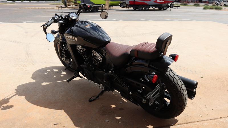2021 Indian Motorcycle SCOUT BOBBER ABS THUNDER BLACK 49ST Bobber Image 5