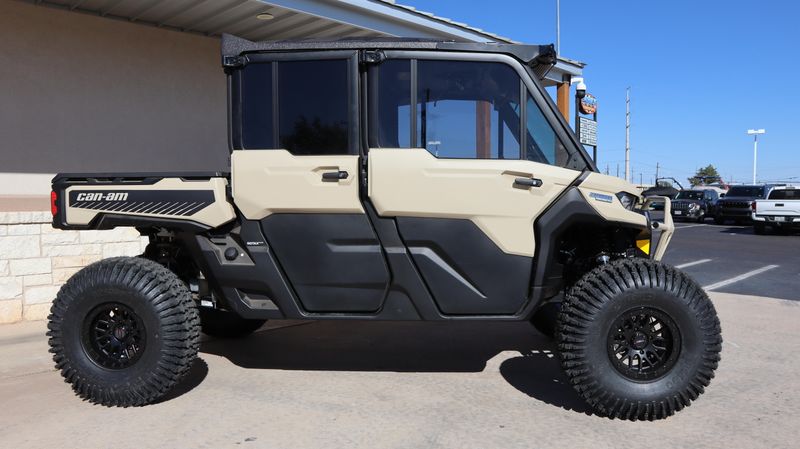 2025 Can-Am DEFENDER MAX LIMITED CAB HD10 DESERT TAN AND STEALTH BLACKImage 2