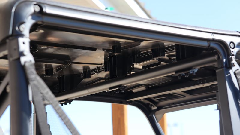 2025 Polaris RANGER CREW XP 1000 PREMIUM STEALTH GRAY Image 17