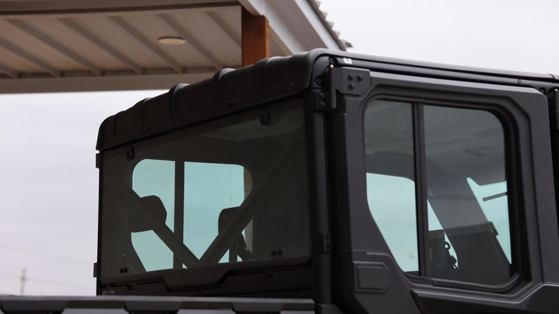 2025 Polaris RANGER CREW XP 1000 NORTHSTAR TEXAS EDITION BLACK CRYSTALImage 13