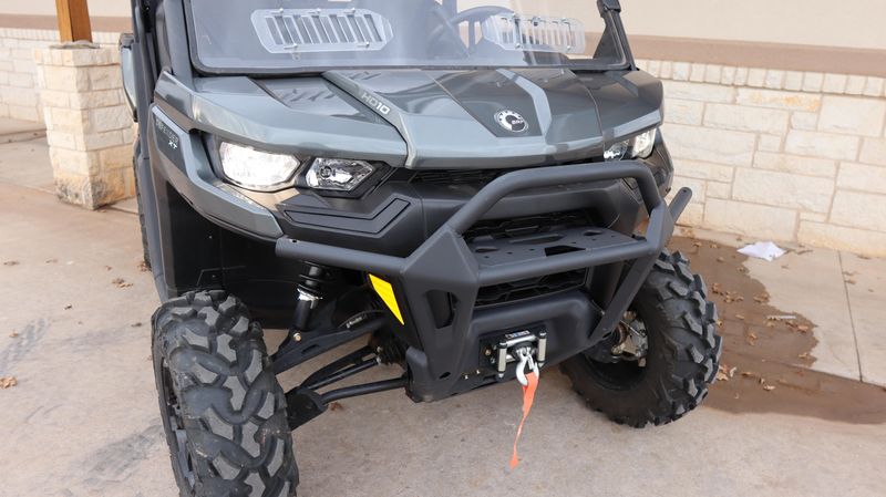 2023 Can-Am SSV DEF XT 64 HD10 GY 23 XT HD10Image 3