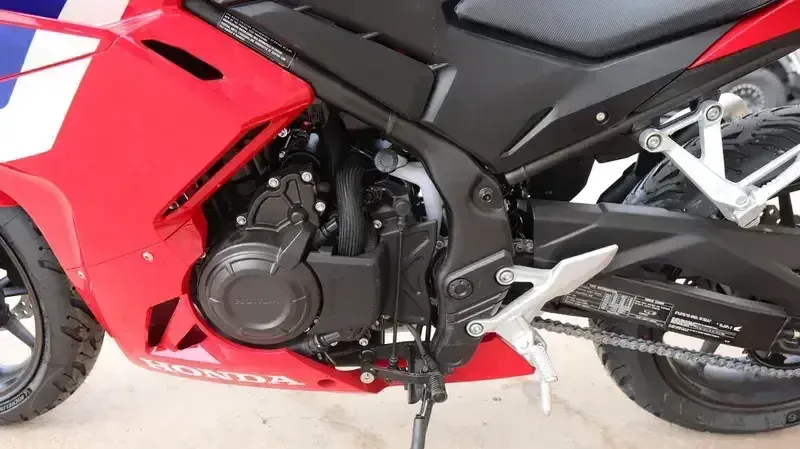 NEW 2025 HONDA CBR500R GRAND PRIX RED Image 12