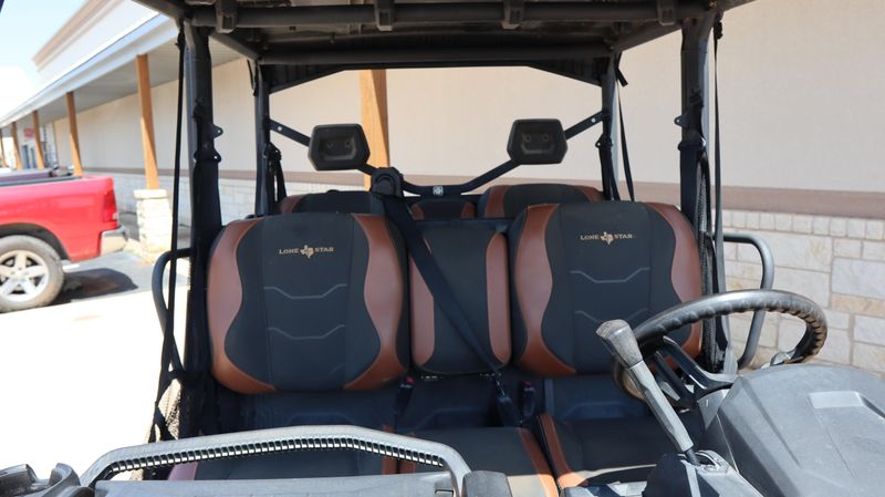 2024 Can-Am DEFENDER MAX LONE STAR EDITION TRIPLE BLACK Image 5