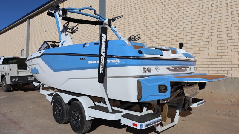 2025 MALIBU WAKESETTER 22 MXZ Image 3