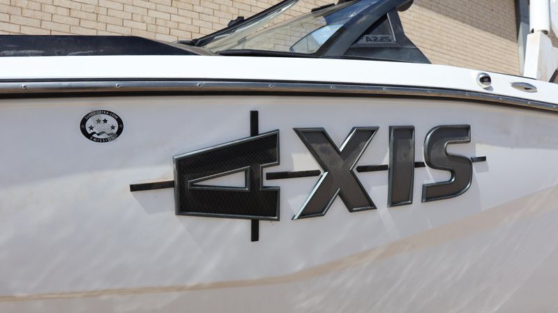 2025 AXIS A 225 Image 8