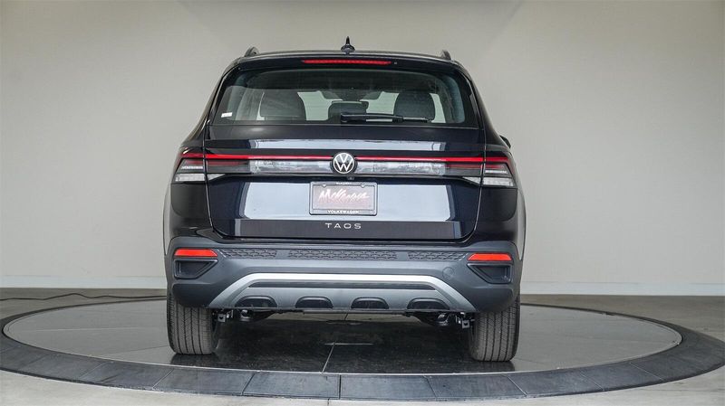 New 2025 Volkswagen Taos 1.5T SImage 3